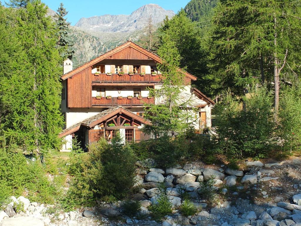 Chalet Lavis Trafford Bed & Breakfast Bramans Exterior photo